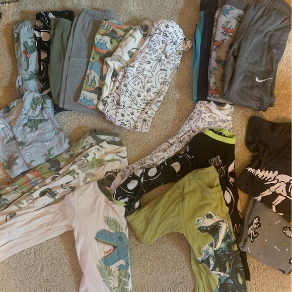 Kids Dinosaur Pajama Sets - Picture 1 of 4